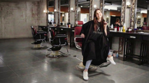 Friseurumhang mit Logo